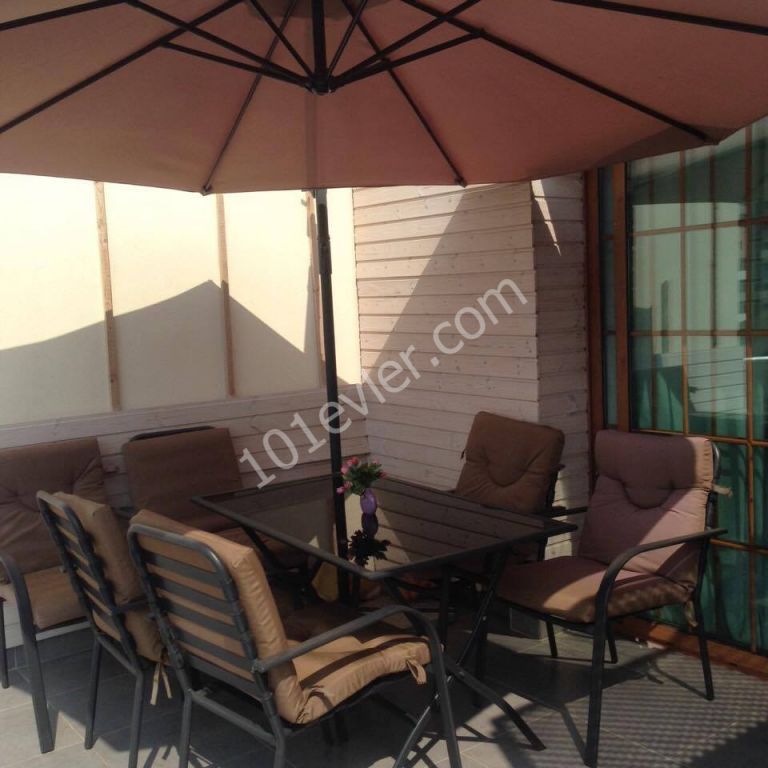 MAĞUSA BÖLGESİNDE 2+1  LÜKS PENTHOUSE .: DOĞAN BORANSEL +90 533 867 19 11