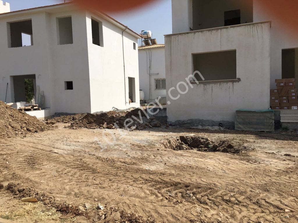 3+1 VILLA in Çatalköy, Kyrenia: Doğan Boransel 0533-8671911