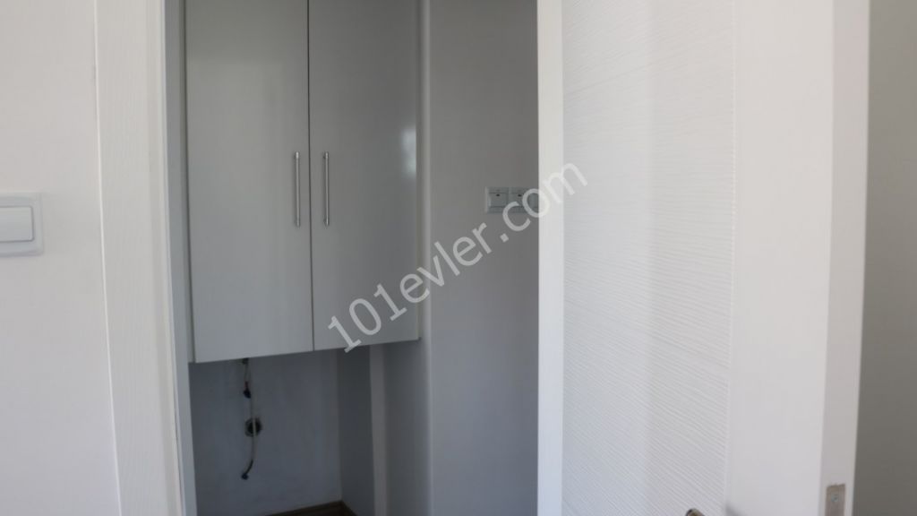 URGENT FOR RENT 2+1 LUXURIOUS  APARTMENT IN KYRENIA CITY CENTER MAINTENANCE INCLUDED : SÜREYYA TEZCAN 0533 857 07 24