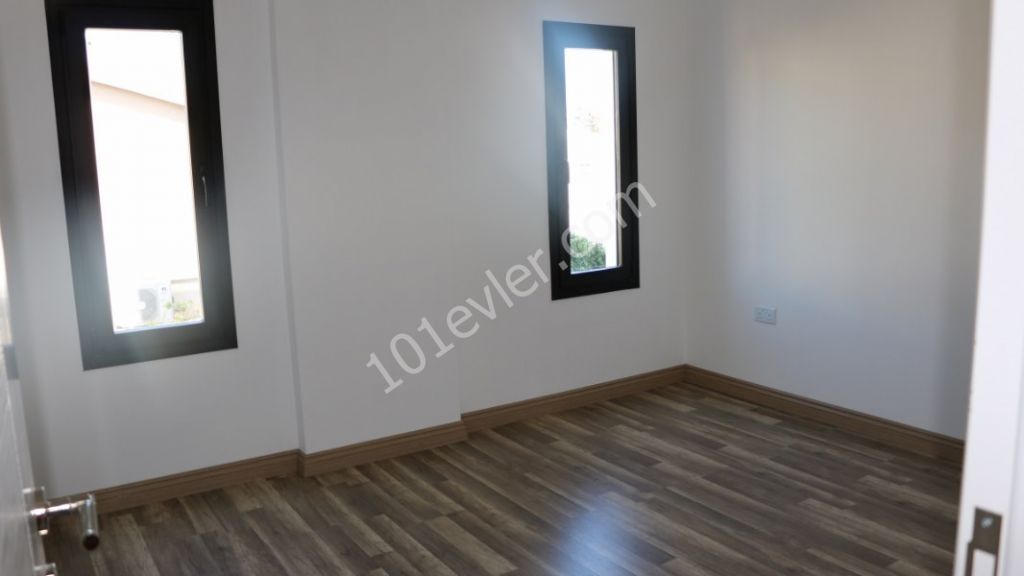 URGENT FOR RENT 2+1 LUXURIOUS  APARTMENT IN KYRENIA CITY CENTER MAINTENANCE INCLUDED : SÜREYYA TEZCAN 0533 857 07 24