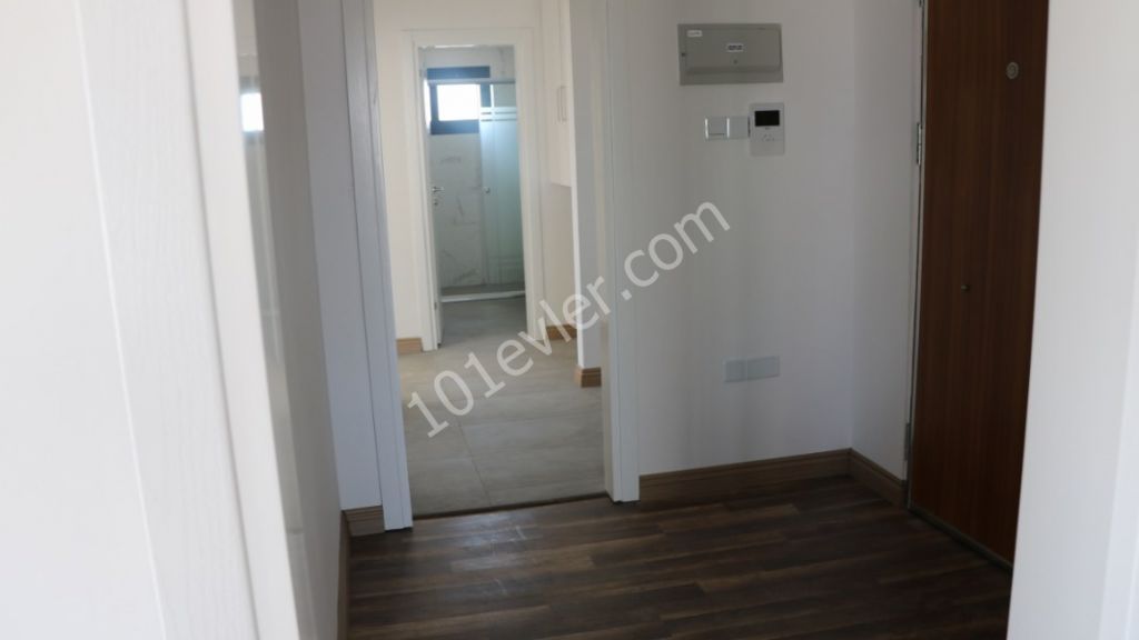 ACİL KİRALIK GİRNE MERKEZDE 2+1 LÜKS FULL  EŞYALI DAİRE AİDAT DAHİL : SÜREYYA TEZCAN 0533 857 07 24