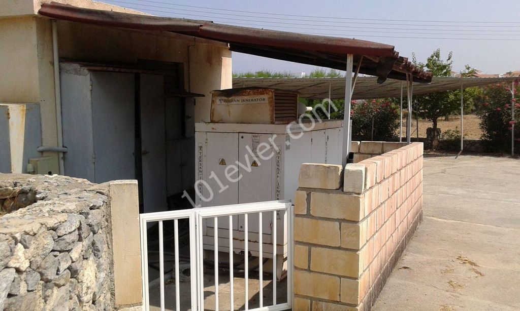 URGENT FOR SALE KYRENIA AREA FOR SALE BUNGALOWS