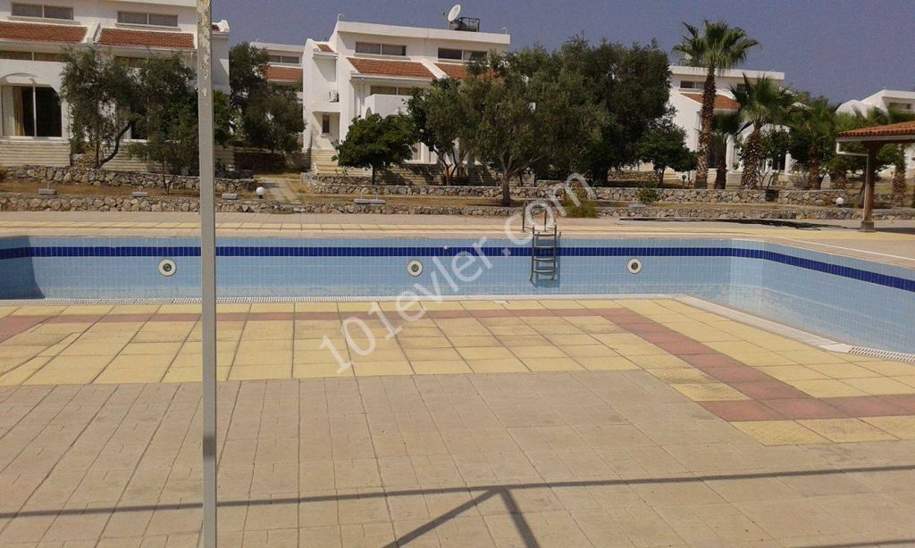 URGENT FOR SALE KYRENIA AREA FOR SALE BUNGALOWS