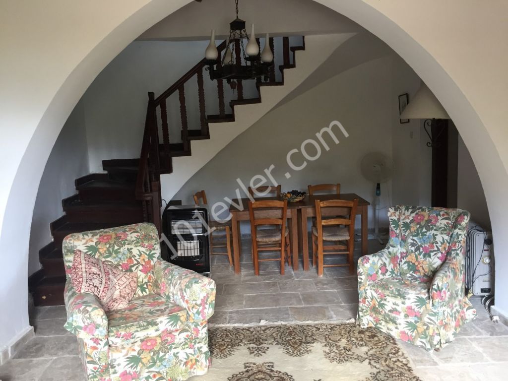 PRE 1974 ENGLISH TITLE 3 BEDROOM VILLA WITH  PANAROMIC VIEWS - SOLE AGENT : DOĞAN BORANSEL 0533-8671911