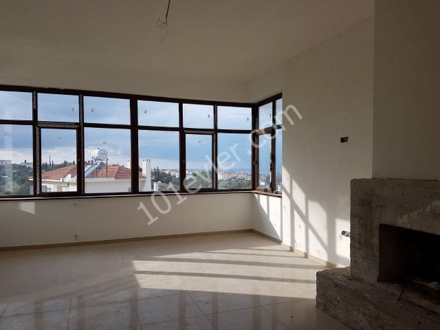 SOLE AGENT FOR SALE KYRENIA ALSANCAK AREA 4 BEDROOM VILLA WITH SPECTACULAR VIEWS AND IN