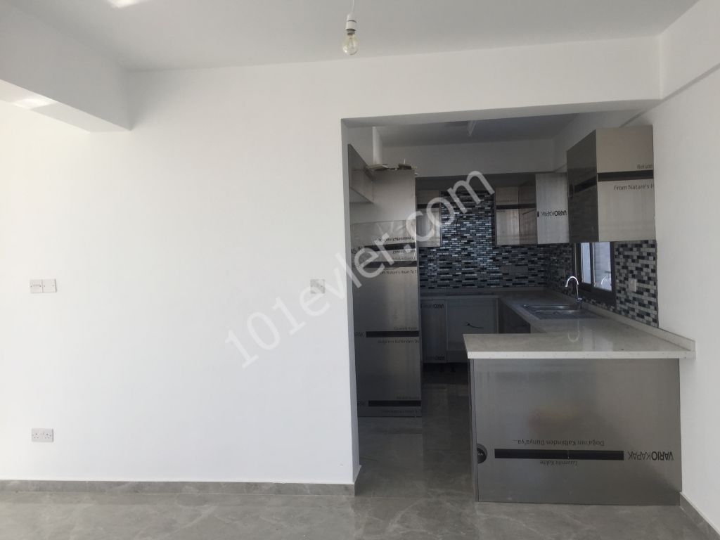 Girne MERKEZDE ÖNÜ HİÇ KESİLMEYEN 3 +1 PENTHOUSE- TEK YETKİLİ ACENTA