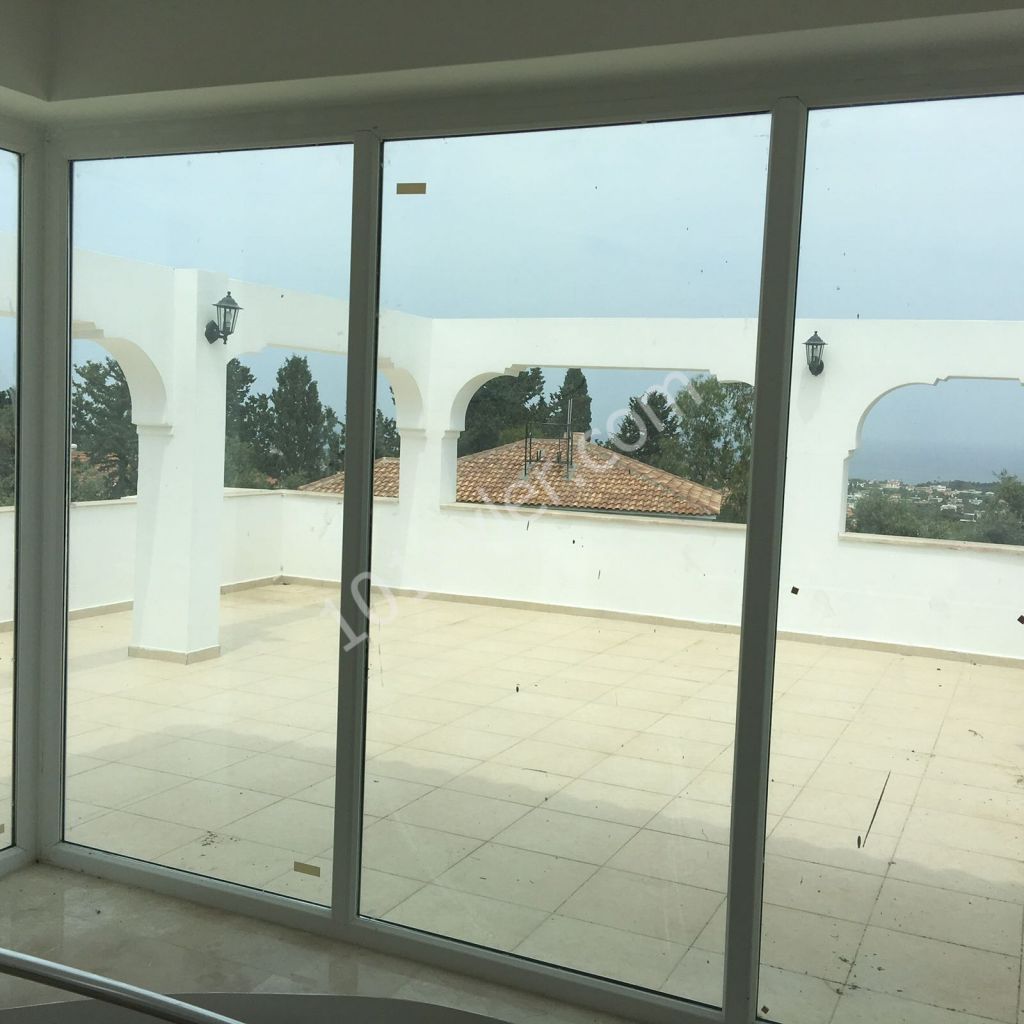 4+1 sea and mountain view Turkish title deeds villas