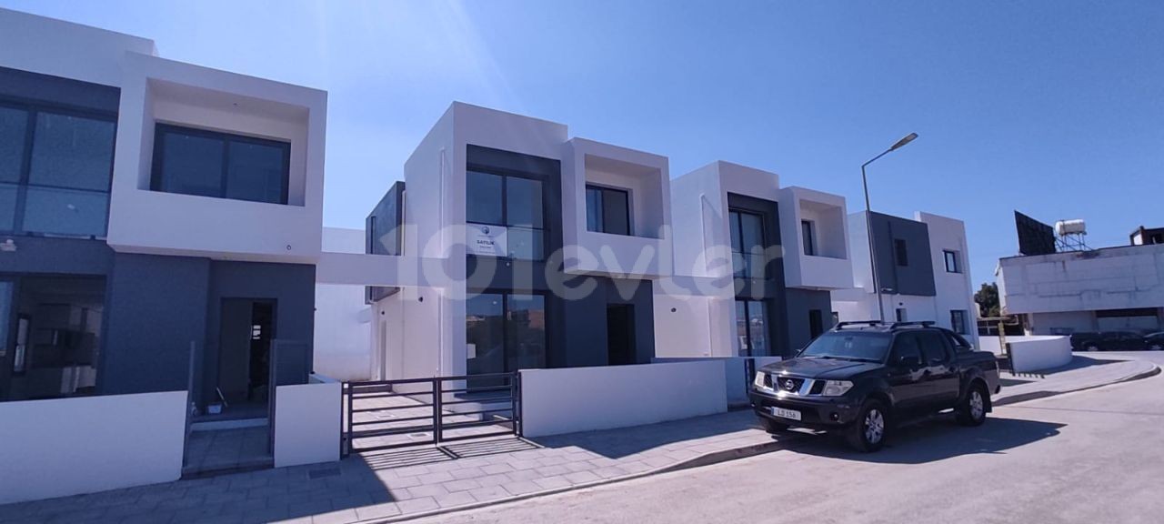 VILLA ZUM VERKAUF IN HAMITKÖY.. Kontakt: 0542 885 88 88 ** 