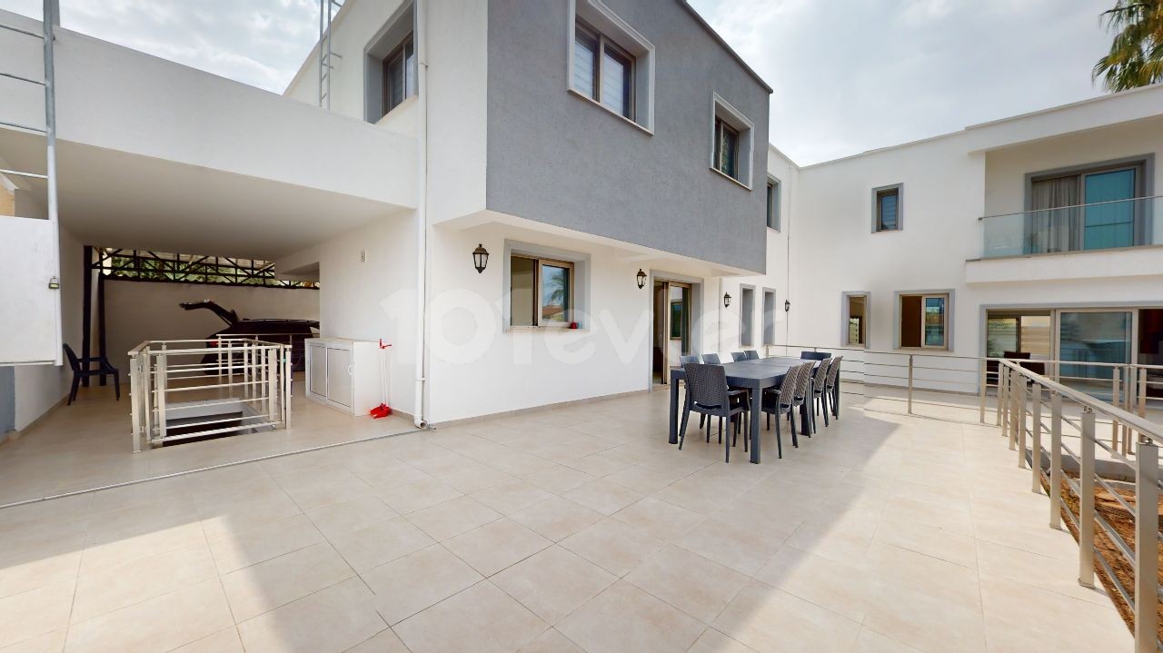 7+2 villas for sale in Nicosia