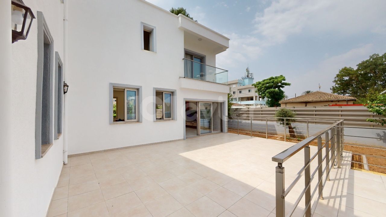 7+2 villas for sale in Nicosia