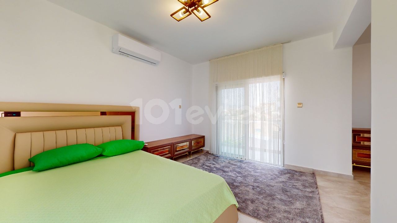 Lefkoşa bölgesinde satılık 7+2 villa