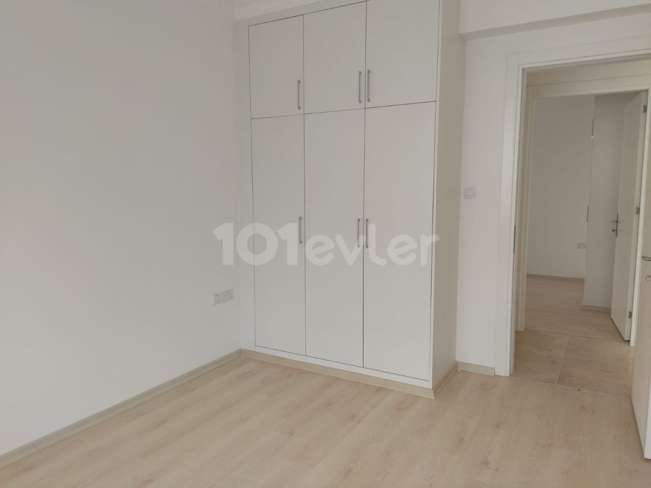 A New 3 + 1 Zero Apartment for Sale On the Site in Kyrenia Alsancak ** 