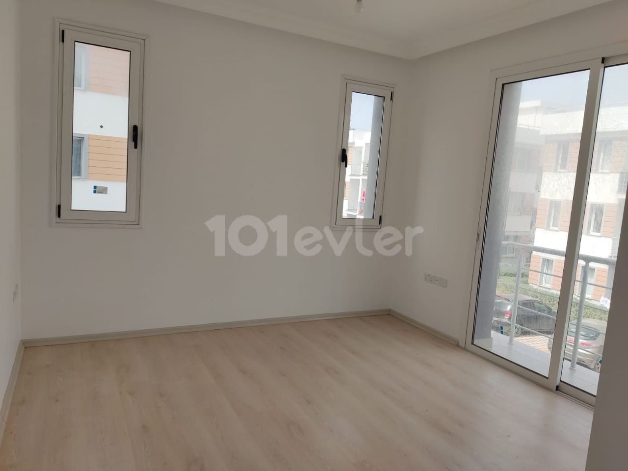 A New 3 + 1 Zero Apartment for Sale On the Site in Kyrenia Alsancak ** 