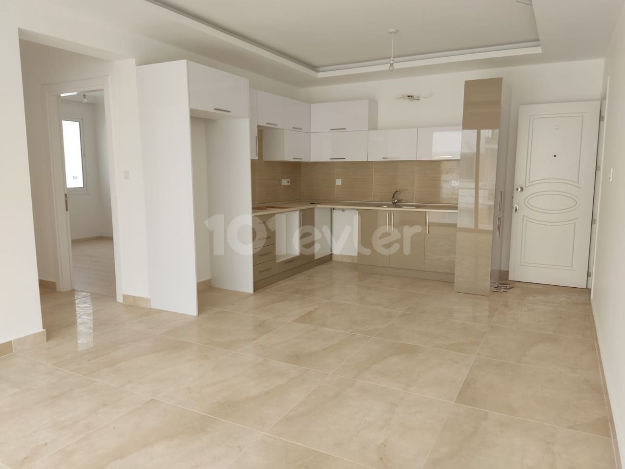 A New 3 + 1 Zero Apartment for Sale On the Site in Kyrenia Alsancak ** 