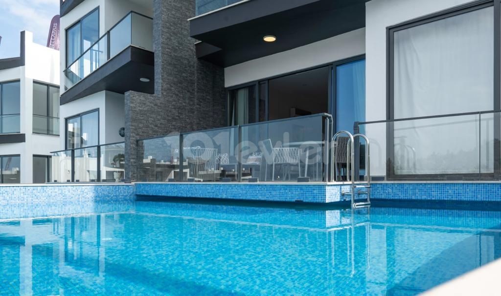 4 + 1 Doppelvilla zum Verkauf mit privatem Pool in Kyrenia Bellapais de Site ** 