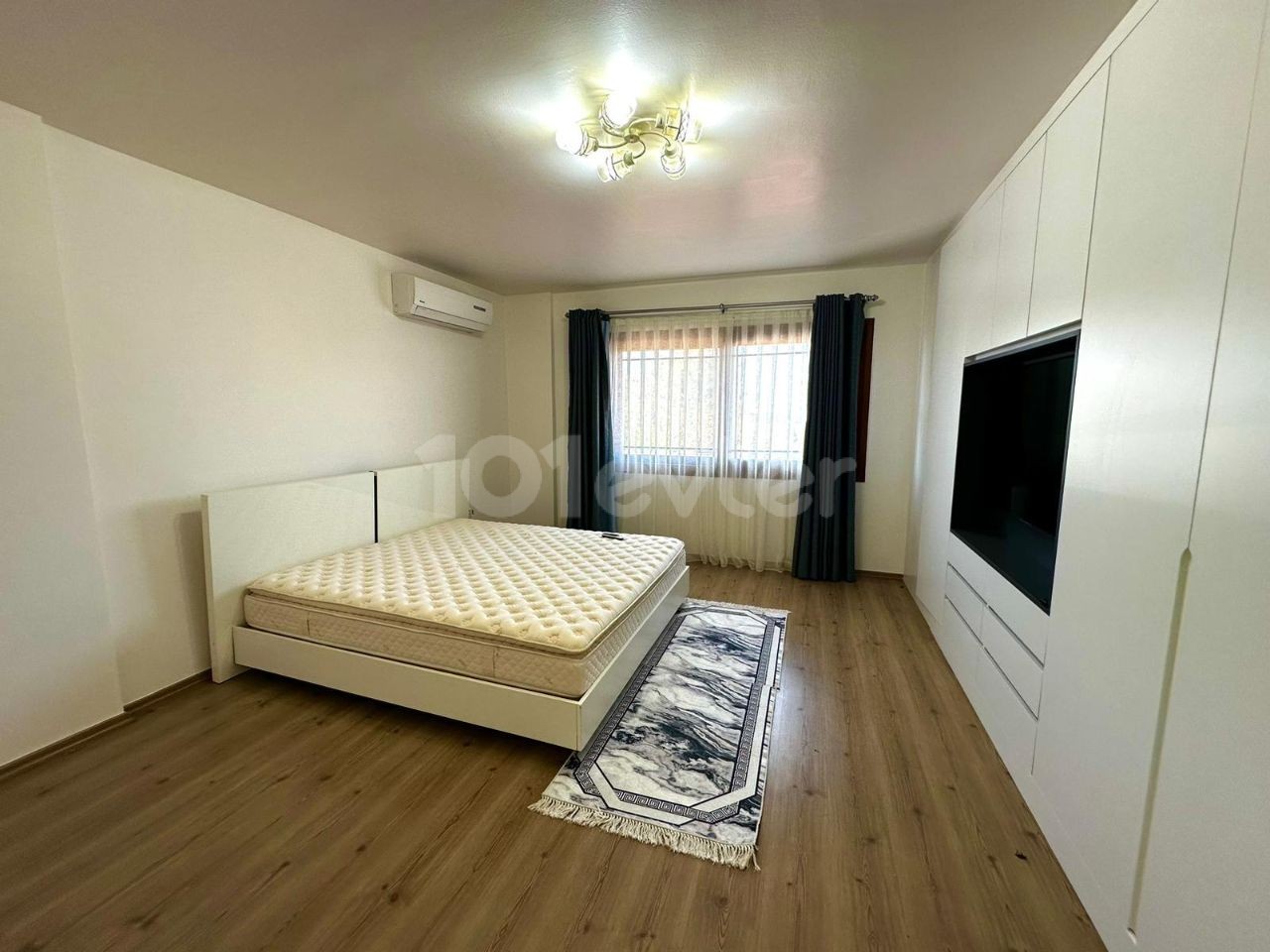 Çatalköy'de Özel Havuzlu 3 Yatak Odalı Kiralık Villa