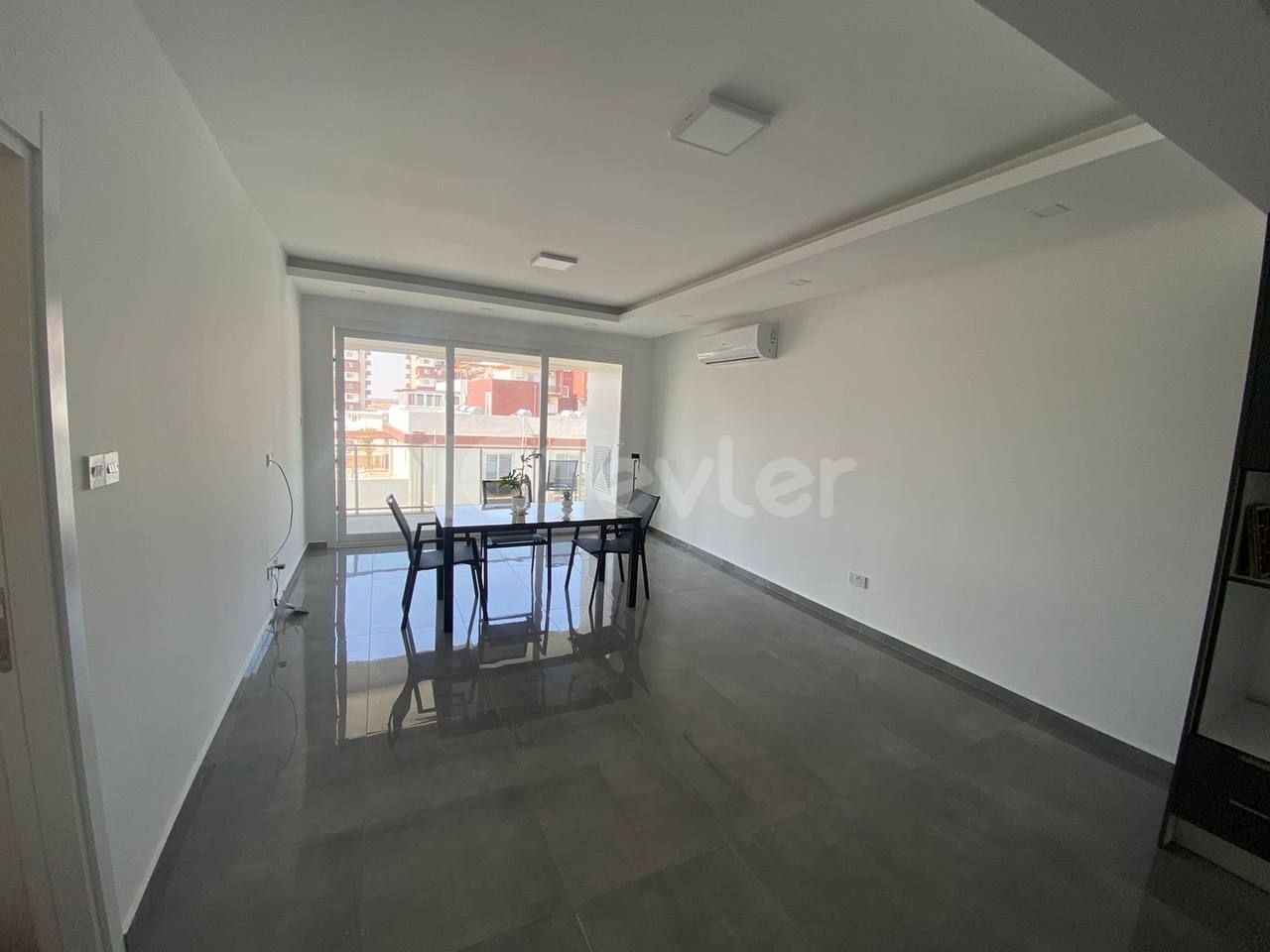 Flat For Sale in Long Beach, Iskele