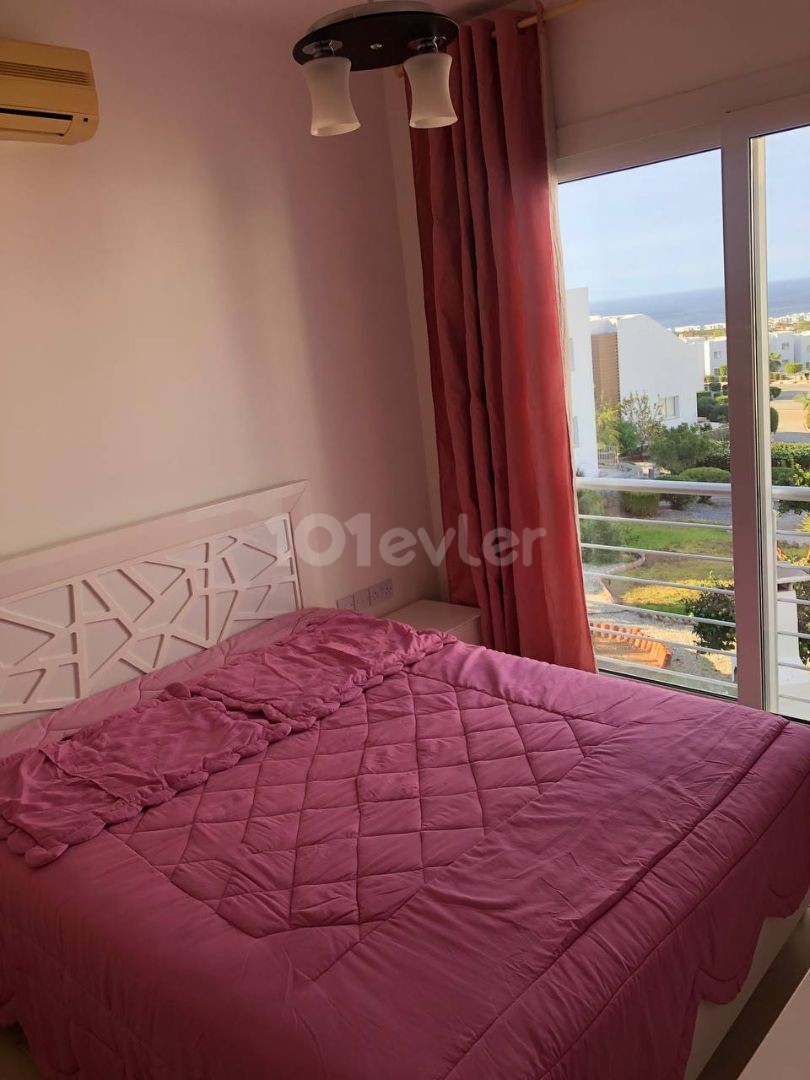 Luxury 2+1 penthouse 🔥 ⛰Tatilsu 🌊Panoramic sea and mountain views 360* ⛱Large private roof terrace 🌴 Well maintained, clean green area as complex:   -Pool (large, for children) -Indoor winter pool -Gym -Sauna -Restaurant  