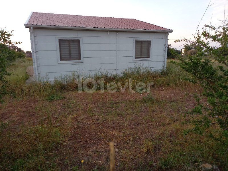 2+1 detached prefabricated new house in the village of Sipahi in a 4 decare garden, unfurnished. The water well is for sale with active submersible and storage system installed, suitable for all kinds of investments.