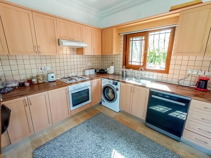 Girne Çatalköyde Deniz Manzaralı Ortak Havuzlu Müstakil 2+1 Villa 119000 Stg 