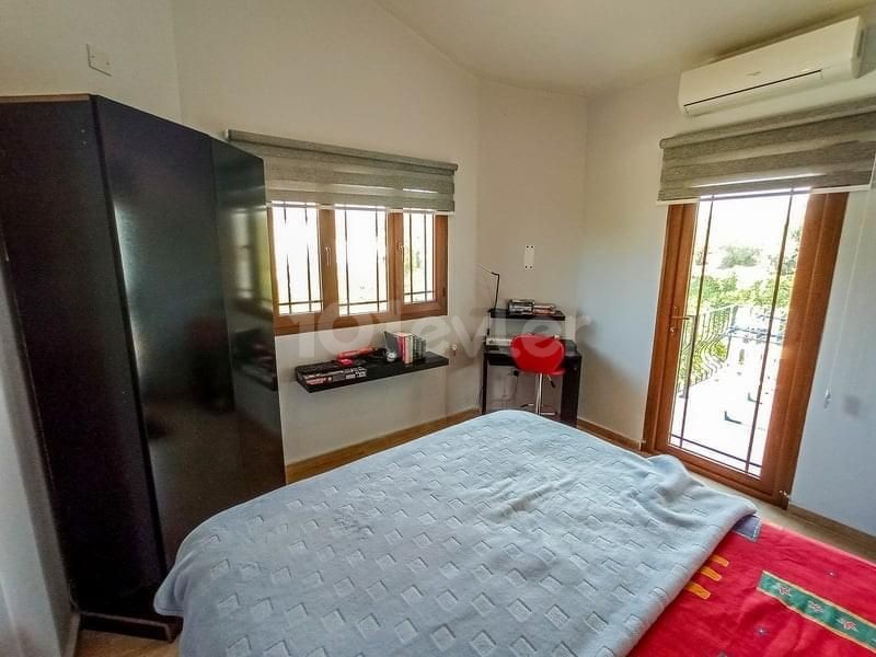 Girne Çatalköyde Deniz Manzaralı Ortak Havuzlu Müstakil 2+1 Villa 119000 Stg 