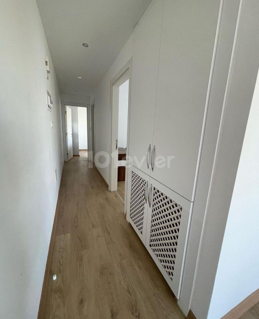 Nicosia Kucukkaymaklı Rent 2+1 330 Stg  6 month in Advance