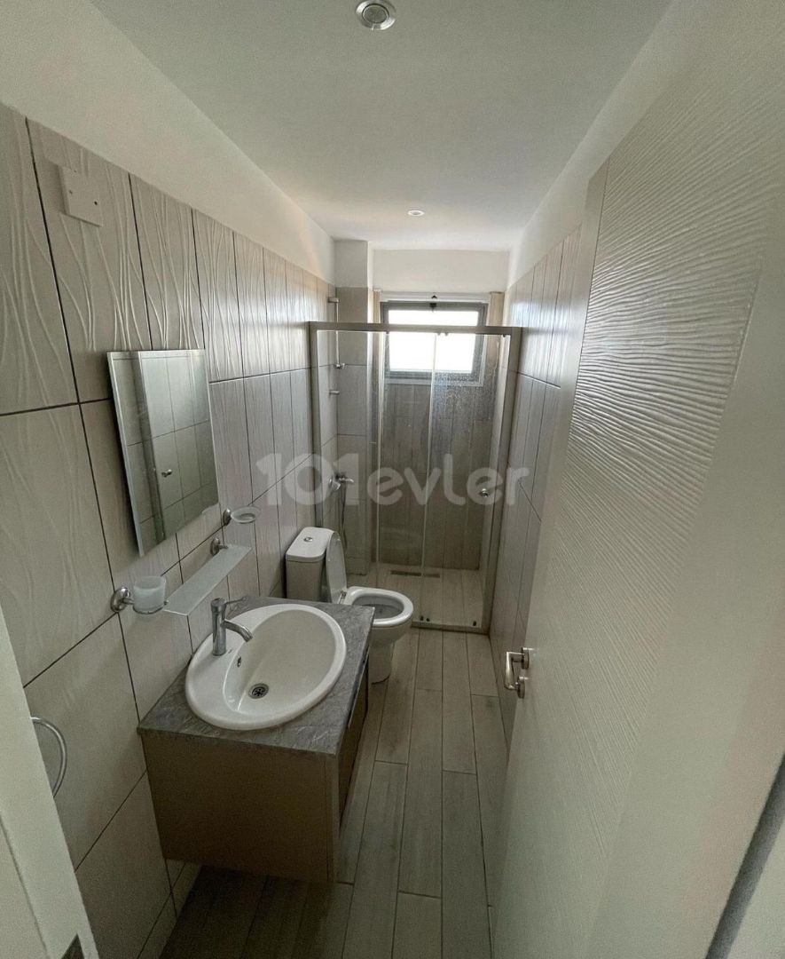 Lefkoşa Küçük Kaymaklı Bölgesinde Kiralık 2+1 330 Stg Daire