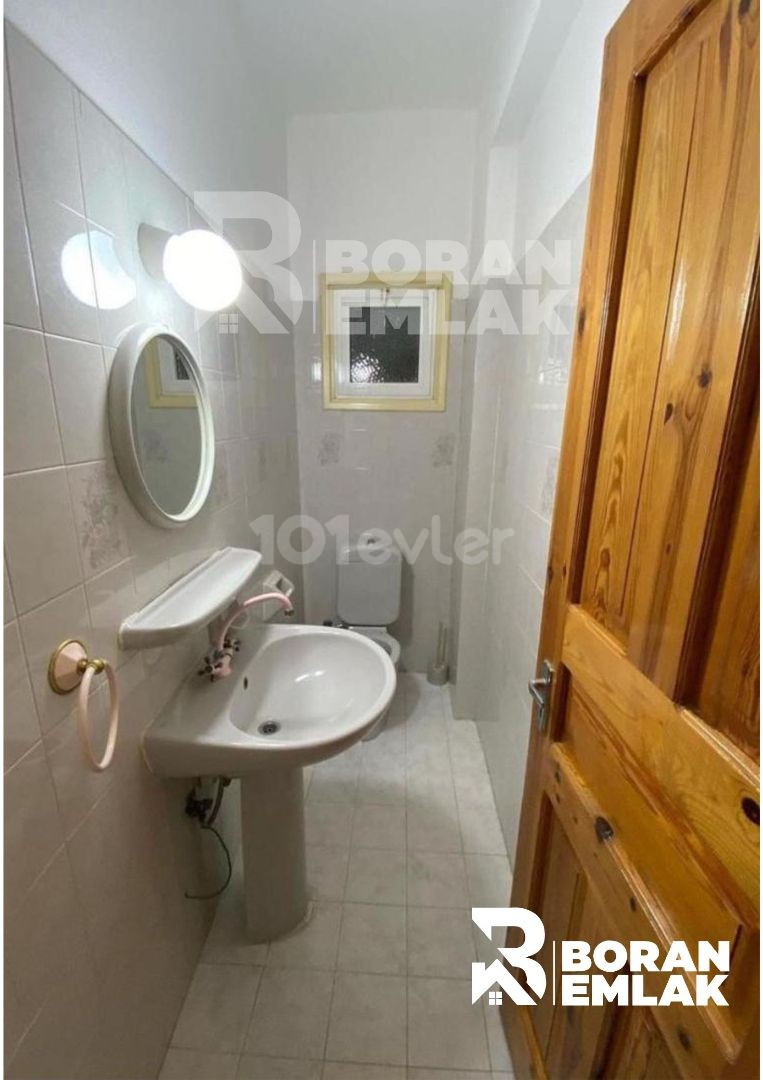 Lefkoşa Dereboyu'nda Kiralık 3+1 Daire 