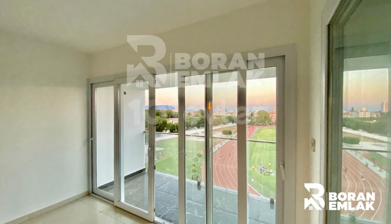 2+1 Penthouse zum Verkauf in Nikosia kleine Kaymakli 63,000 Stg ** 