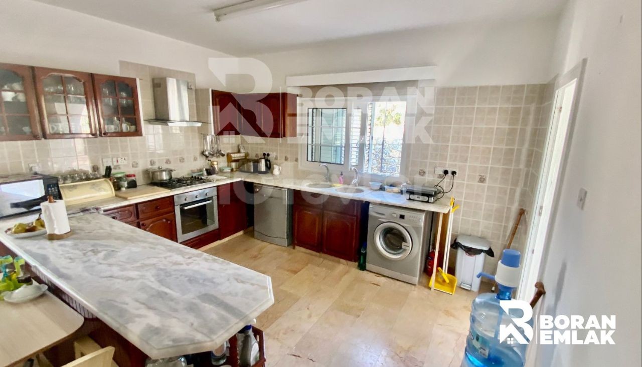 Gelegenheit freistehende Villa in Kyrenia Chatalköy 229,000 STG ** 