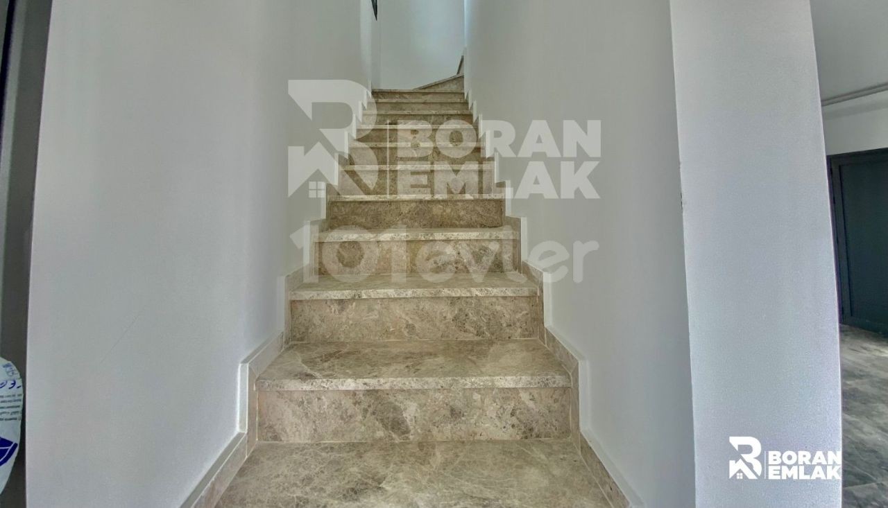 Neu erbaute Gelegenheit in Kyrenia Dikmen 3 + 1 Villa 115,000 STG ** 