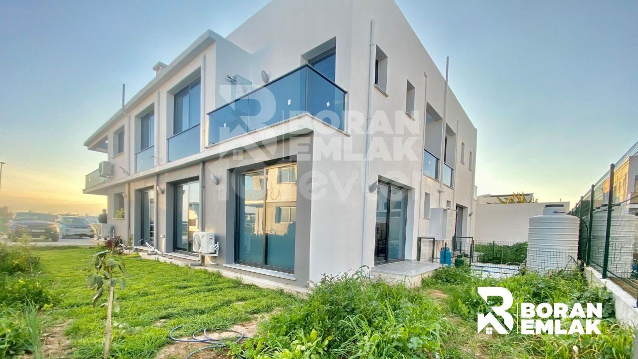آپارتمان 3+1 جدید، Bahçeli TURK KOCANLI در Yenikent