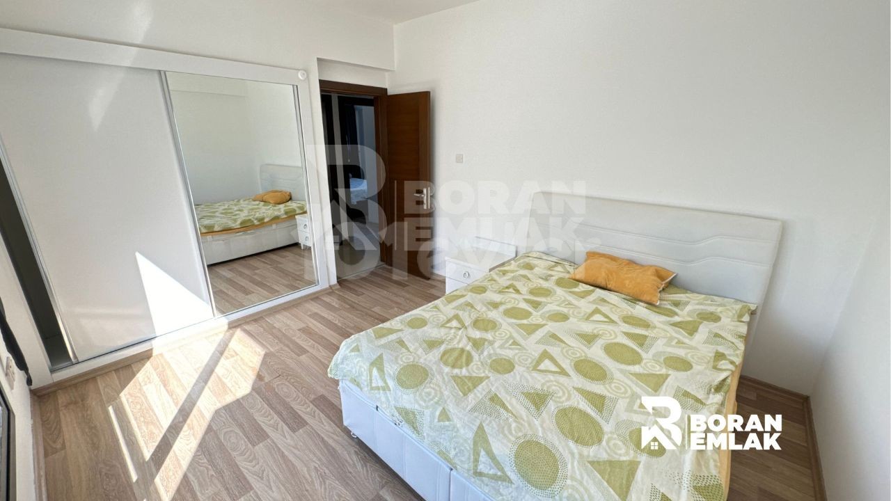 Geräumige möblierte 3+1-Wohnung zum Verkauf in Nicosa Hamitkoy