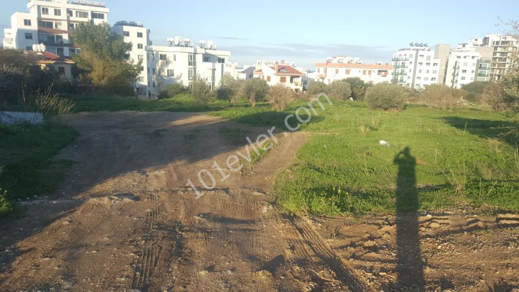 Residential Zoned Plot For Sale in Girne Merkez, Kyrenia