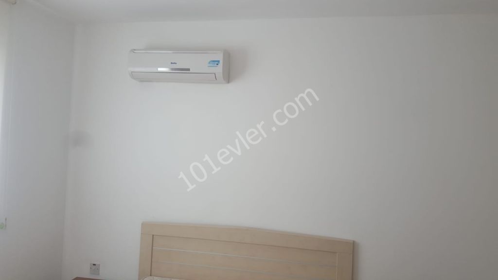 Flat To Rent in Yukarı Girne, Kyrenia