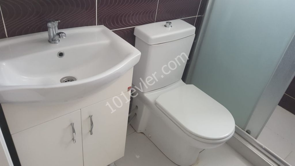 Flat To Rent in Yukarı Girne, Kyrenia