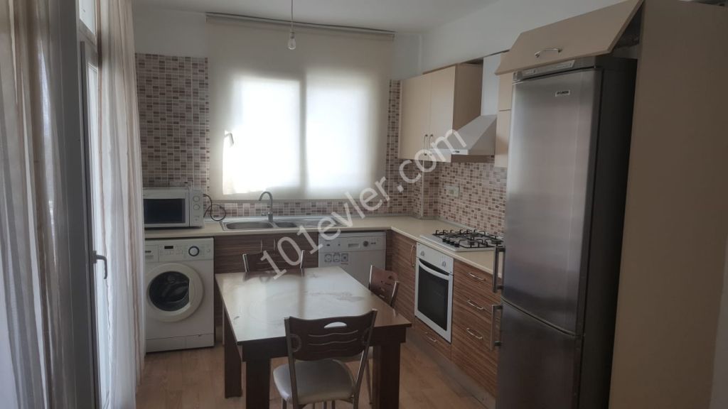 Flat To Rent in Yukarı Girne, Kyrenia