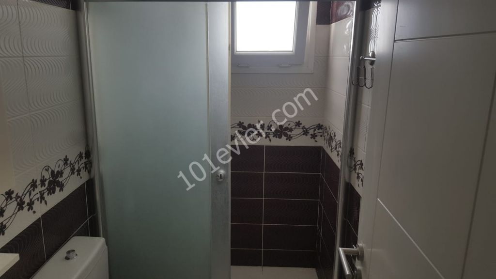 Flat To Rent in Yukarı Girne, Kyrenia