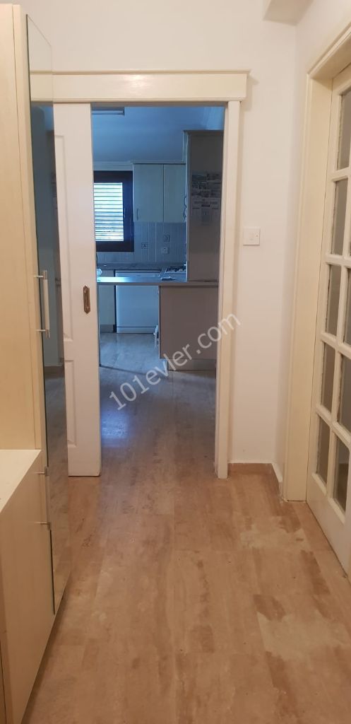 Flat To Rent in Aşağı Girne, Kyrenia