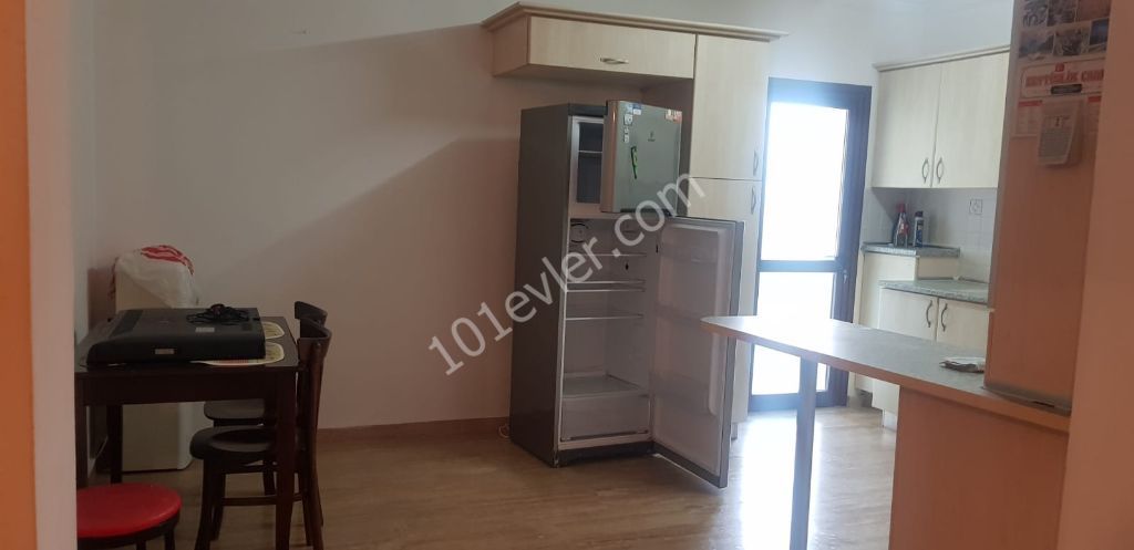 Flat To Rent in Aşağı Girne, Kyrenia