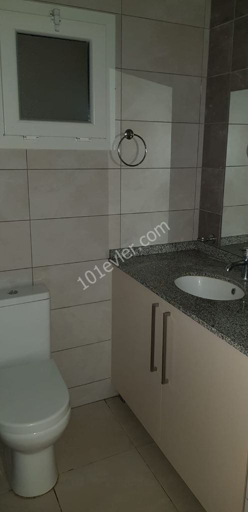 Flat To Rent in Girne Merkez, Kyrenia