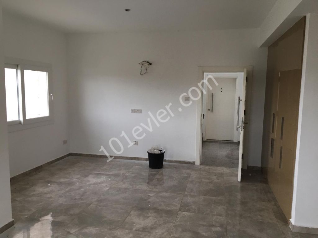 ALSANCAK  SEVİLYA SİTESİ KİRALIK 3+1 DAİRE