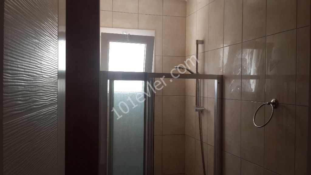 Flat To Rent in Girne Merkez, Kyrenia