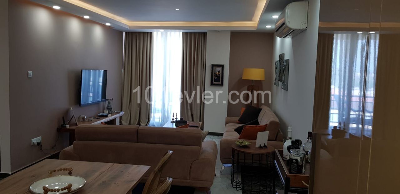 GİRNE MERKEZDE KİRALIK LÜXS 2+1 REZIDANCE DAİRE