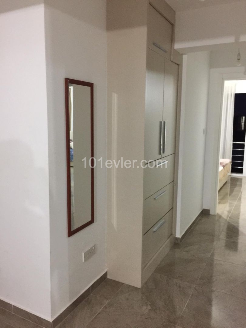 Flat To Rent in Yukarı Girne, Kyrenia