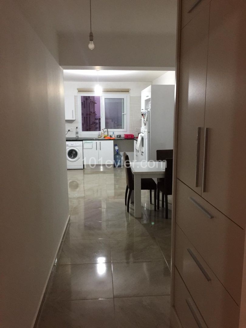 Flat To Rent in Yukarı Girne, Kyrenia