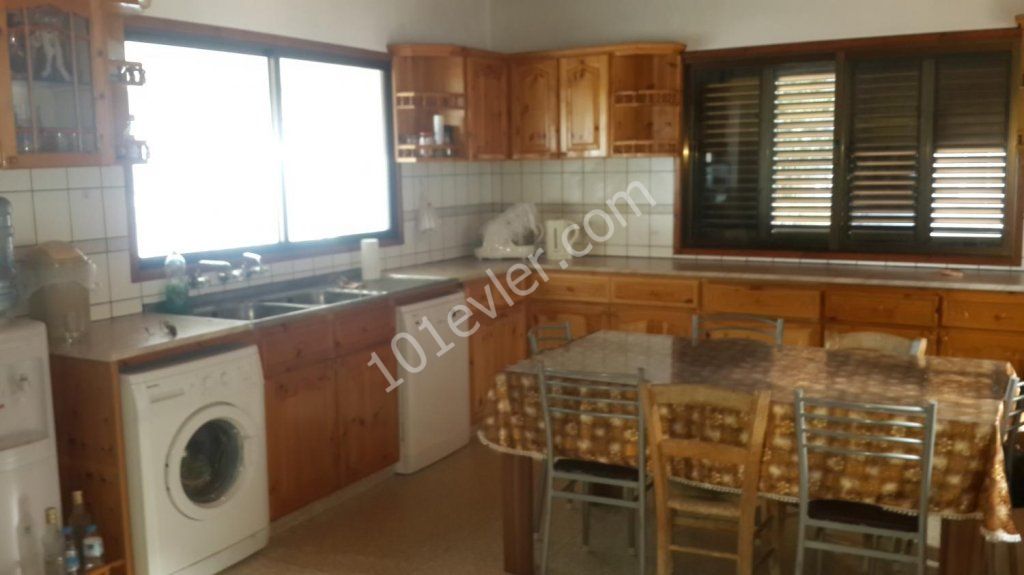 Detached House For Sale in Lapta, Kyrenia