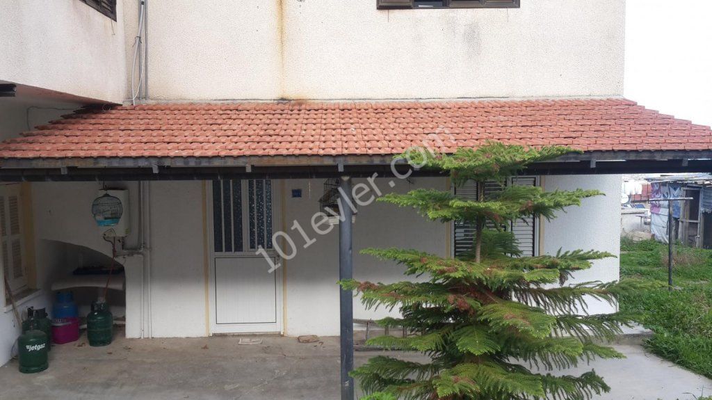 Detached House For Sale in Lapta, Kyrenia