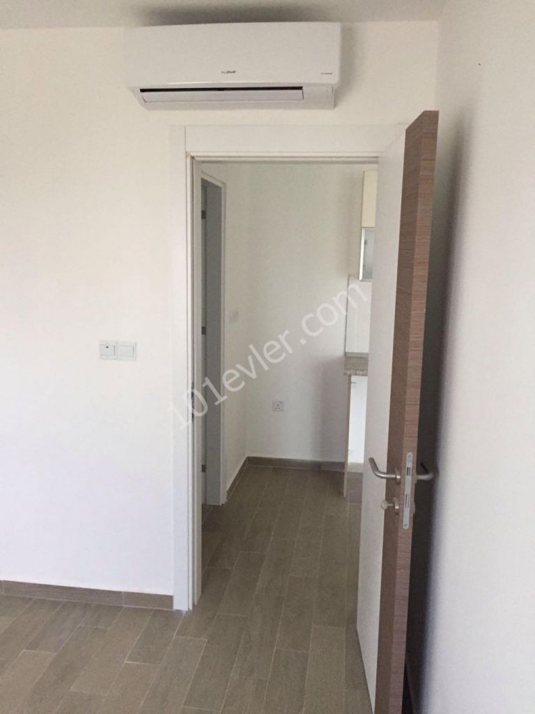 GİRNE MERKEZDE 1+1 YENİ EŞYALI KİRALIK DAİRE