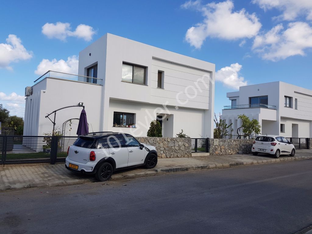 Villa For Sale in Alsancak, Kyrenia